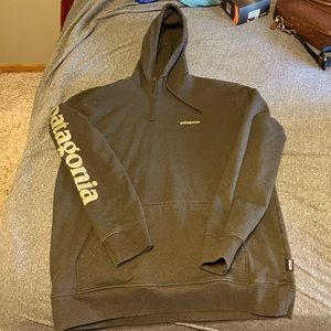 Men’s Patagonia Sweatshirt Olive Green Uprisal Hoodie